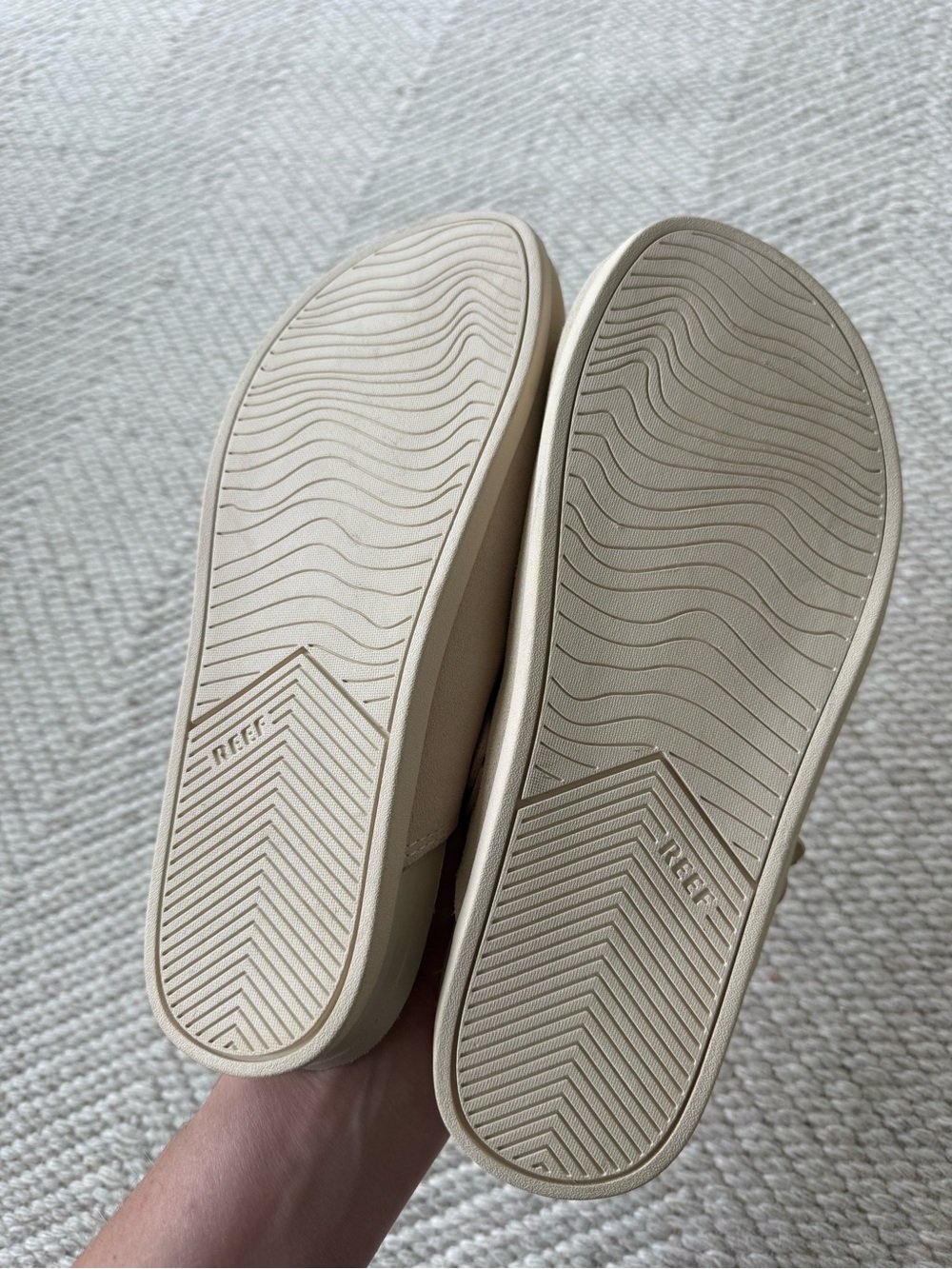 Reef Taupe Beige Suede Slip-On Mule Clog sz 7 - Picture 5 of 6